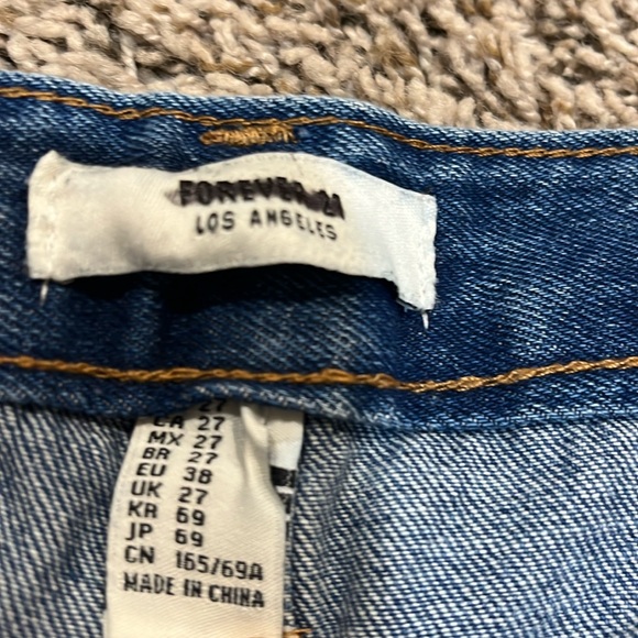 NWT FOREVER 21 denim shorts - Picture 4 of 6